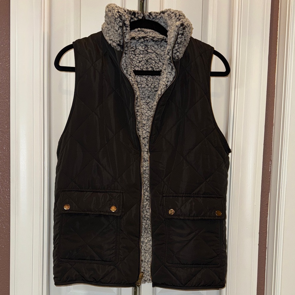Women's Black Quilted Reversible Vest with Sherpa Lining